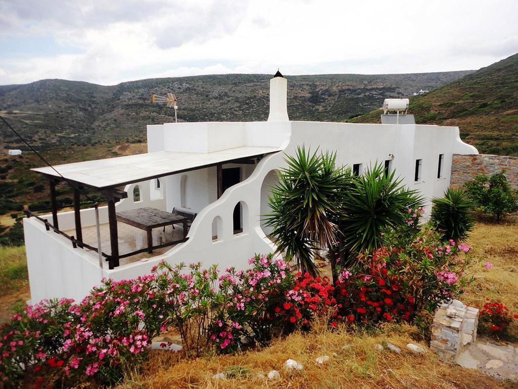 Thomas Apartments Katapola - Chora Habitación foto